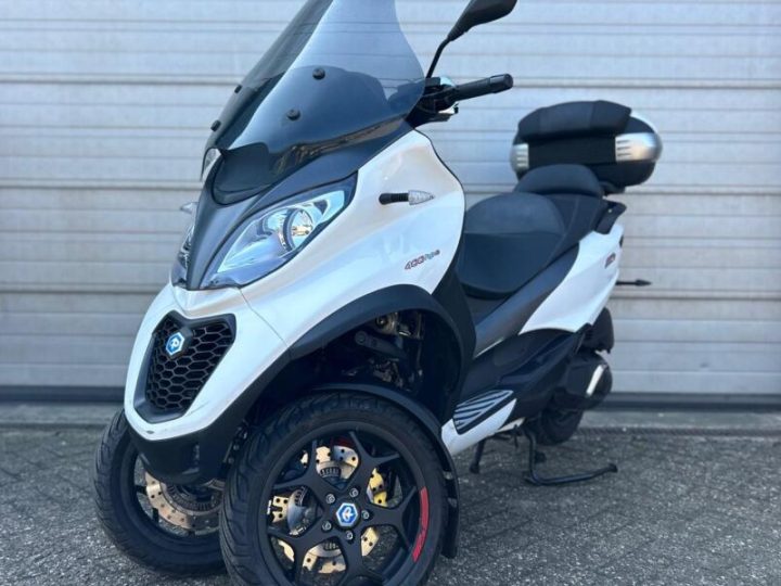 Foto van Piaggio MP3 400 LT HPE Sport 2022 WIT Autorijbws Garantie