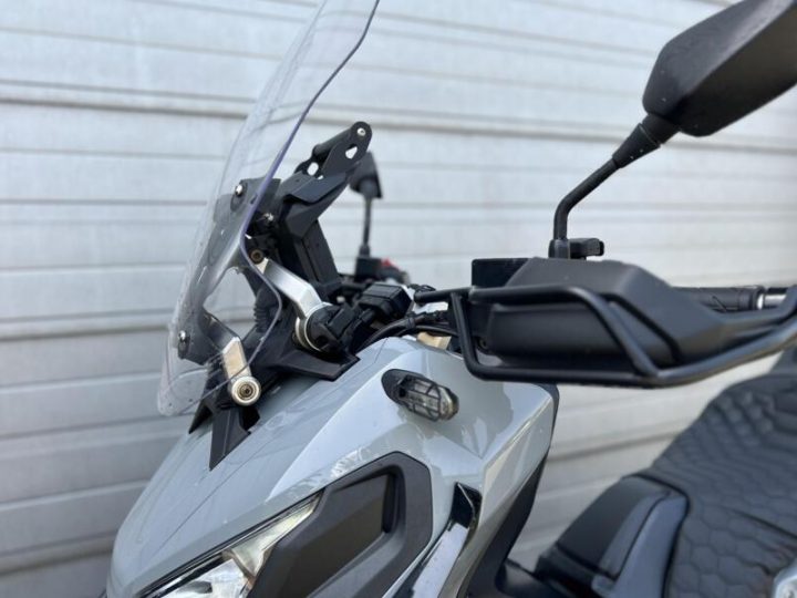 Foto van Honda X-ADV 750 Nardo Grey Full Option AKRAPOVIC 2019 A2 mog