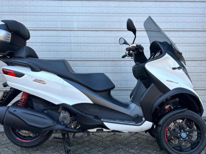 Foto van Piaggio MP3 400 LT HPE Sport 2022 WIT Autorijbws Garantie