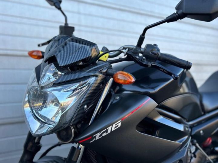 Foto van Yamaha XJ6 ABS A2 XJ 6 XJ6N DIVERSION 2015 TOPSTAAT 35 KW