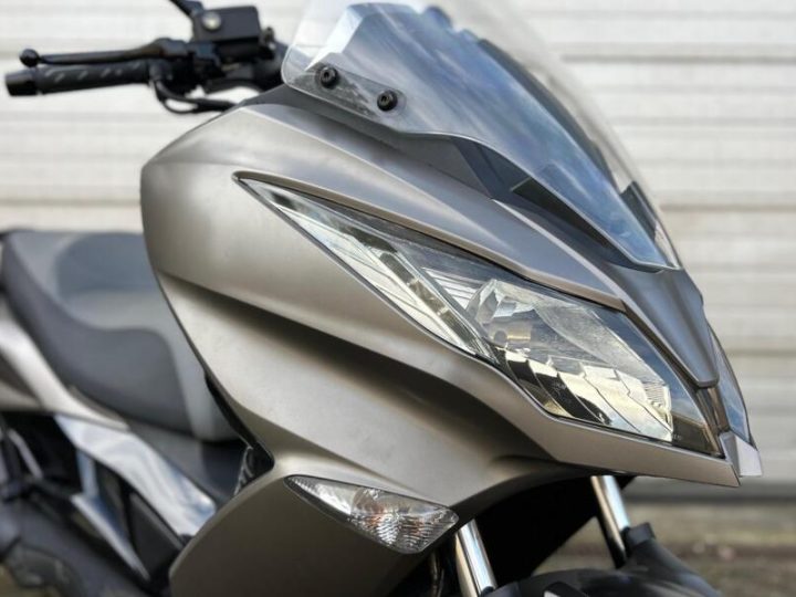 Foto van Kawasaki J300 SE ABS 2020 TOPSTAAT A2 35kw AUTOMAAT