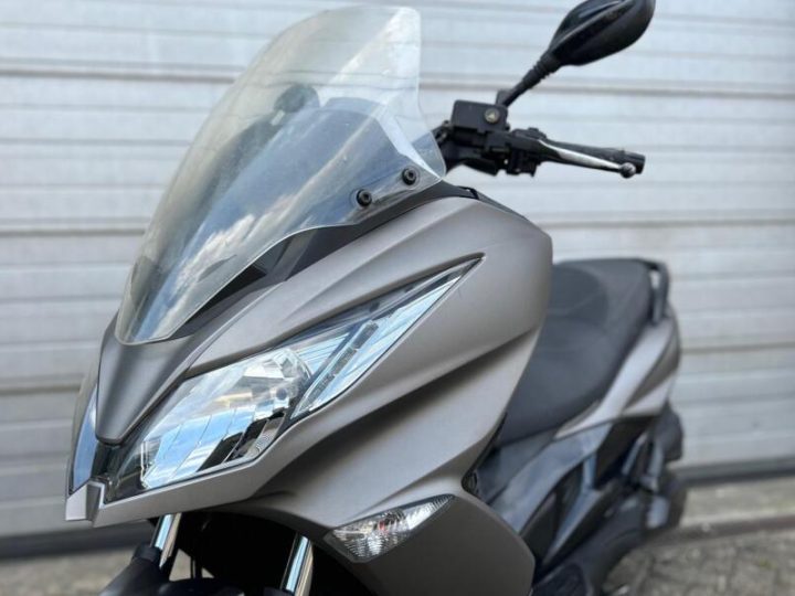Foto van Kawasaki J 300 ABS 2017 A2 TOPSTAAT AUTOMAAT